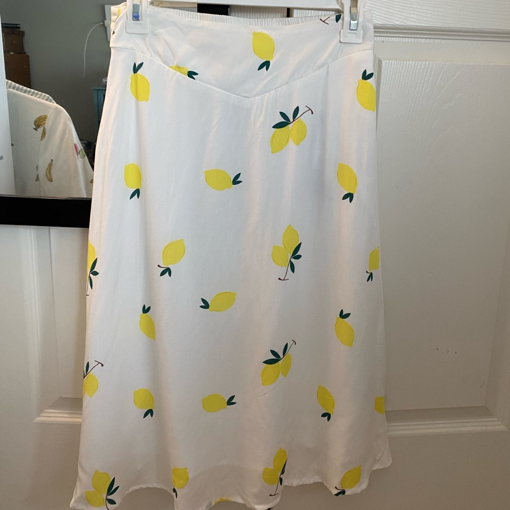 NWT ModCloth/Collectief Lemon Print Skirt
